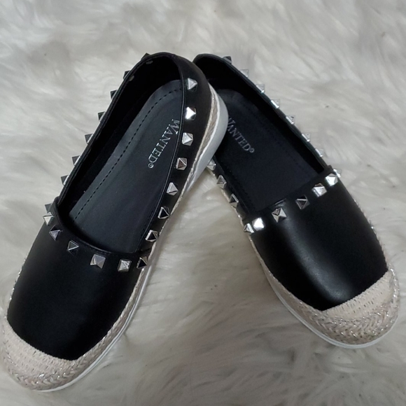 Shoes - Picture 2 of 3